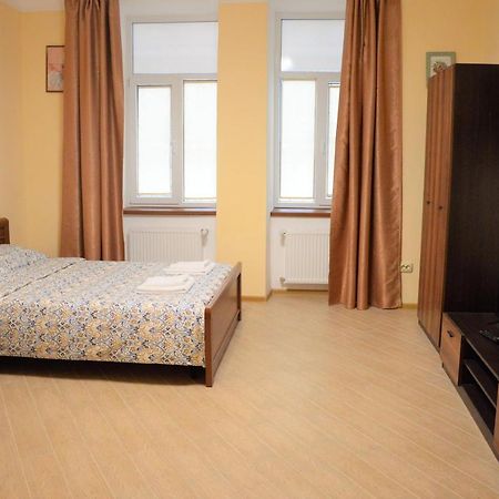У Князя Лева Поряд Площі Ринок At Duke'S Aparment Next To Rynok Square Apartman Lviv Kültér fotó