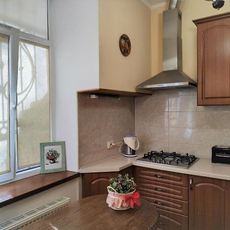 У Князя Лева Поряд Площі Ринок At Duke'S Aparment Next To Rynok Square Apartman Lviv Kültér fotó