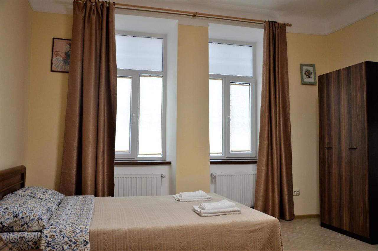 У Князя Лева Поряд Площі Ринок At Duke'S Aparment Next To Rynok Square Apartman Lviv Kültér fotó