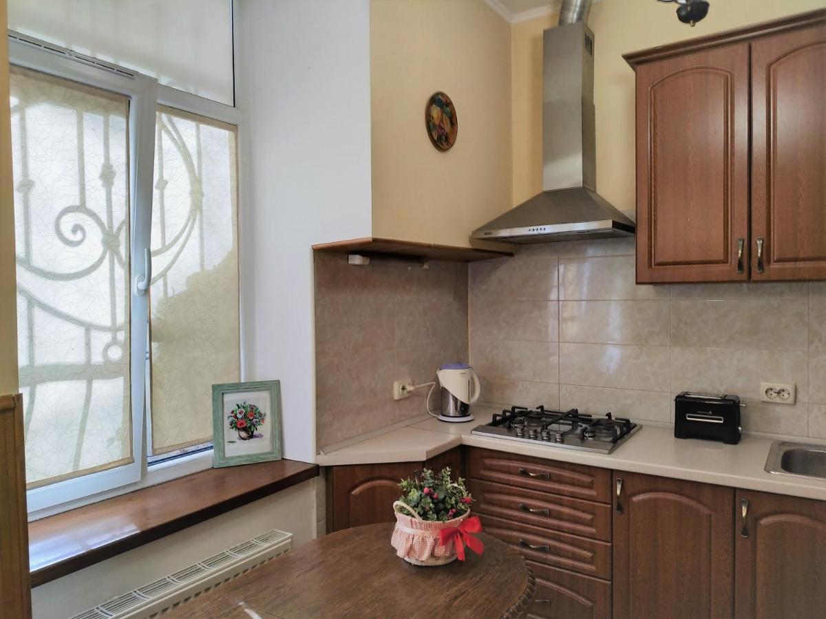 У Князя Лева Поряд Площі Ринок At Duke'S Aparment Next To Rynok Square Apartman Lviv Kültér fotó